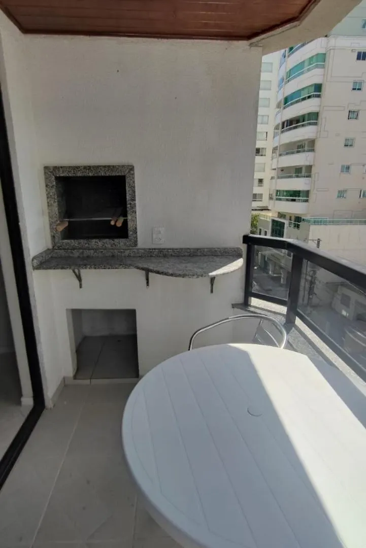 Ap Central Perto Da Praia, Deixe O Carro Na Garagem!! Balneário Camboriú
